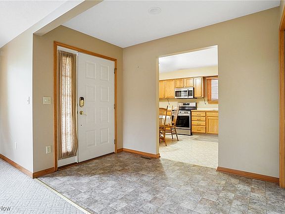 3rd image of 505 Dottie Ct