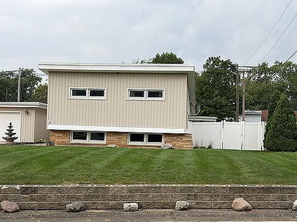 1109 S Westlawn Ave, Champaign, IL 61821