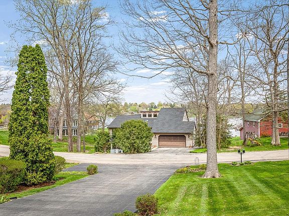 5th image of 548 Baintree Rd
