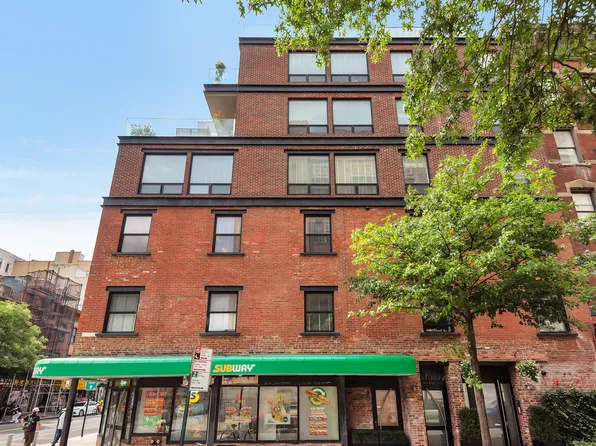 334 Grand Street image 3 of 24