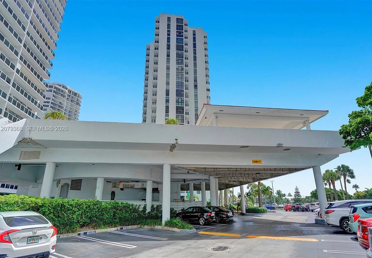 Waterview Condo — Photo 2