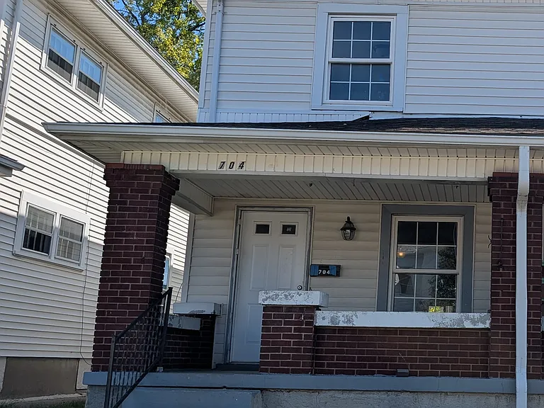 704 Kolping Ave — Photo 2