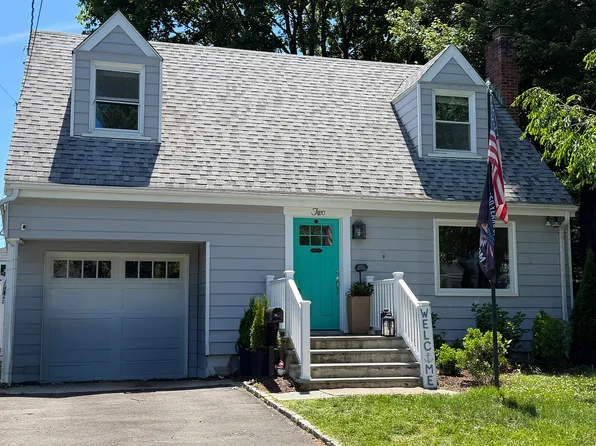 2 Margaret St, Norwalk, CT 06851