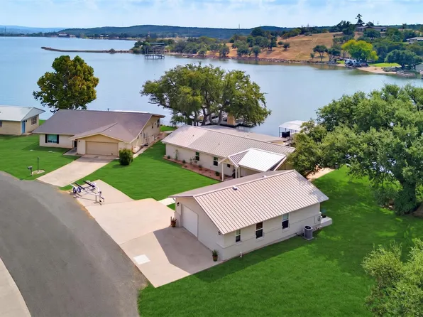 516 Island Lodges Dr, Buchanan Dam, TX 78609