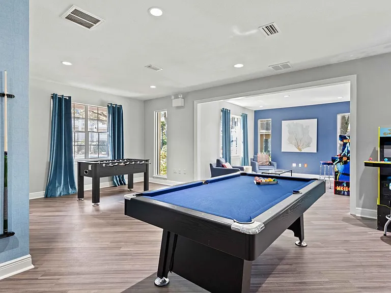 Coastline Apartments — Photo 17