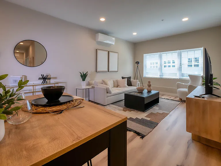 Prentice Place — Photo 4