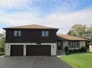 5N308 Fairway Ln, Itasca, IL 60143