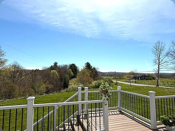 3rd image of 576 Brownsburg Rd