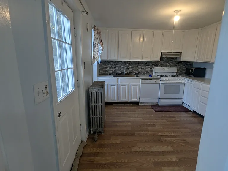 23 Bedford St — Photo 14