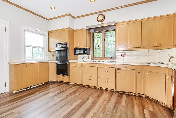 3332 W Harvard Blvd NW — Photo 5