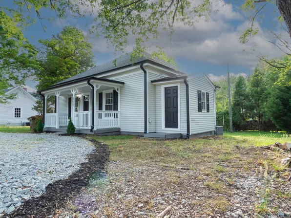 717 Brewer Ave, Wake Forest, NC 27587