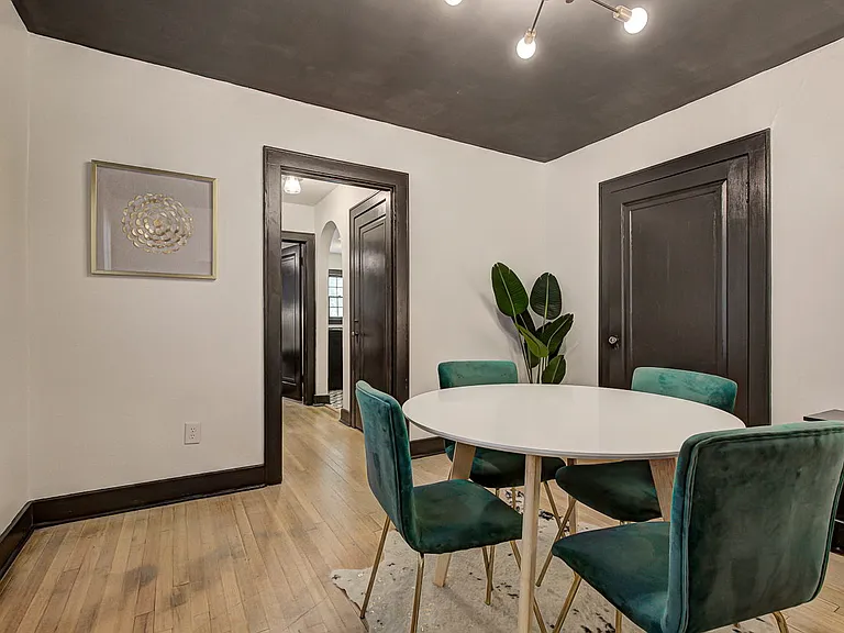 2215 W Broadway Ave #1 — Photo 28