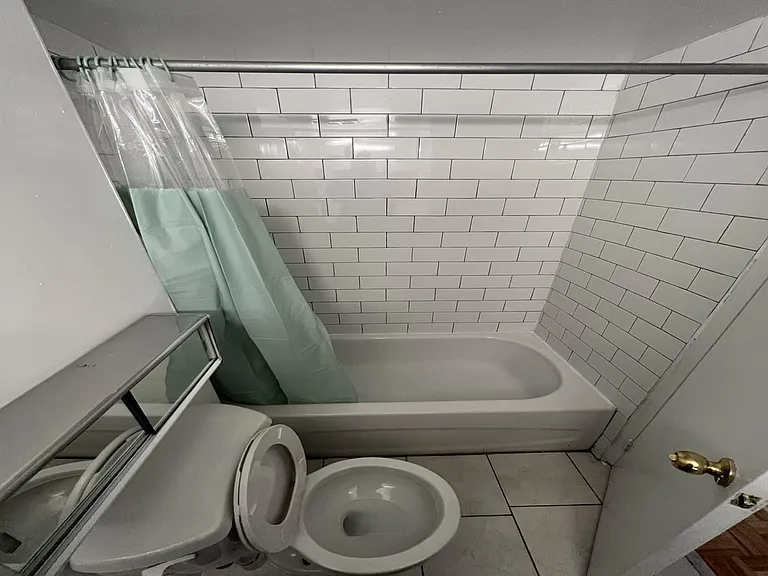 280 Wellesley St E #418A — Photo 5