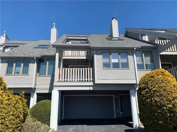 1125 Point Judith Rd APT D5, Narragansett, RI 02882