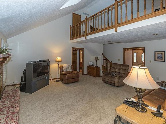 5th image of 1310 Sherwood Dr