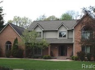 11287 Casa Loma, Brighton, MI 48114