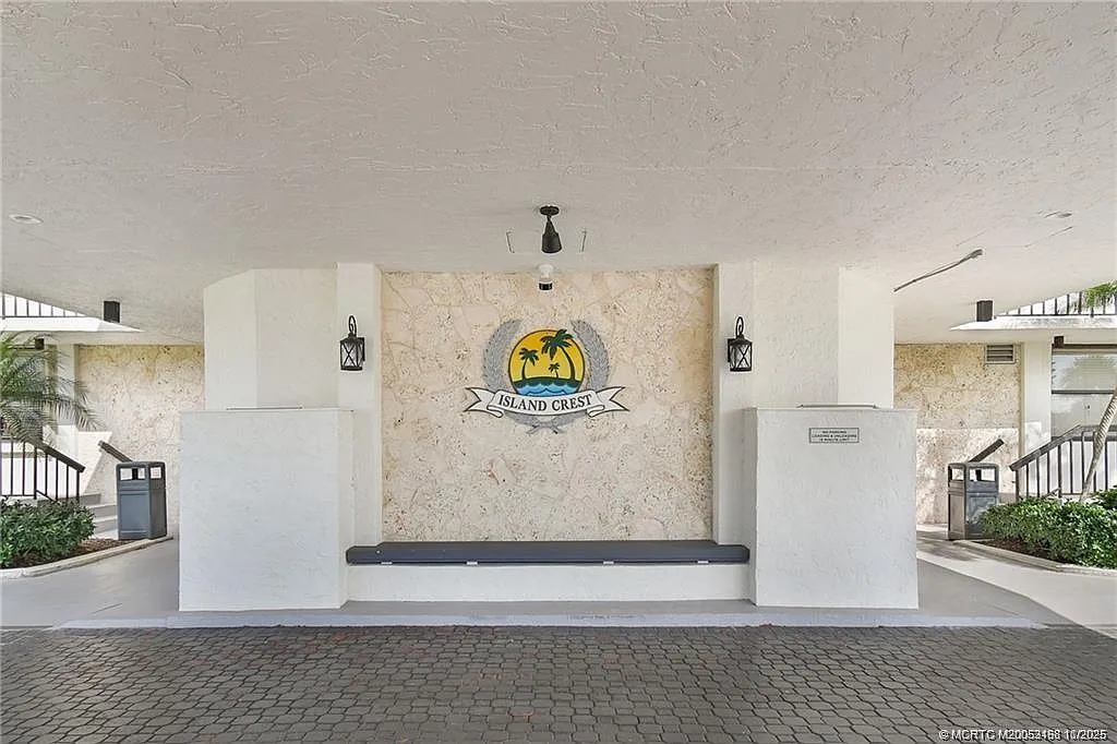 2 bed, 2.0 bath, 1023 sqft, $2,600 — Photo 4