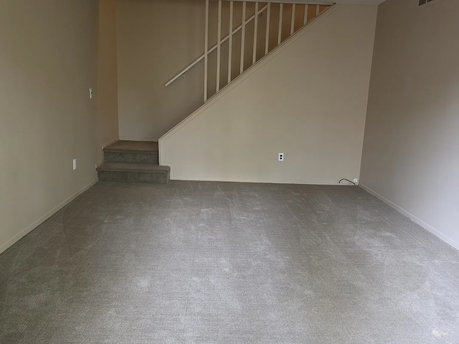 2 bed, 1.5 bath, 1000 sqft, $1,695 — Photo 3
