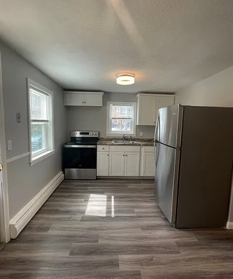517 Judson St — Photo 2
