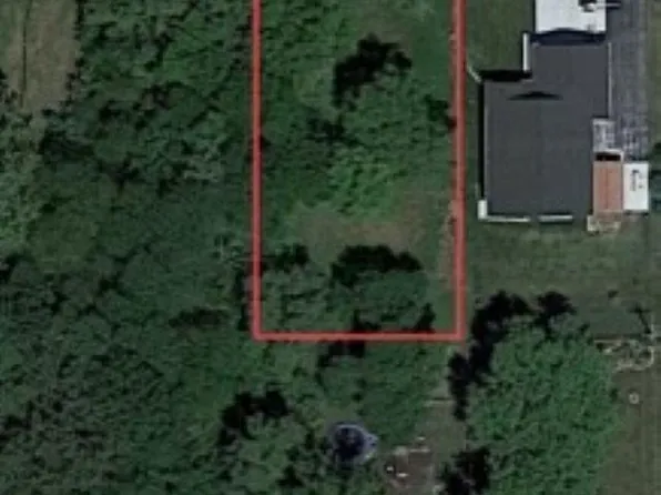 2001 Beaver Lake Blvd, Plattsmouth, NE 68048