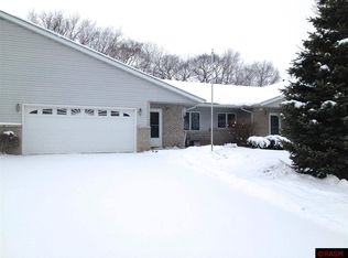 1806 W Welco Dr, Saint Peter, MN 56082