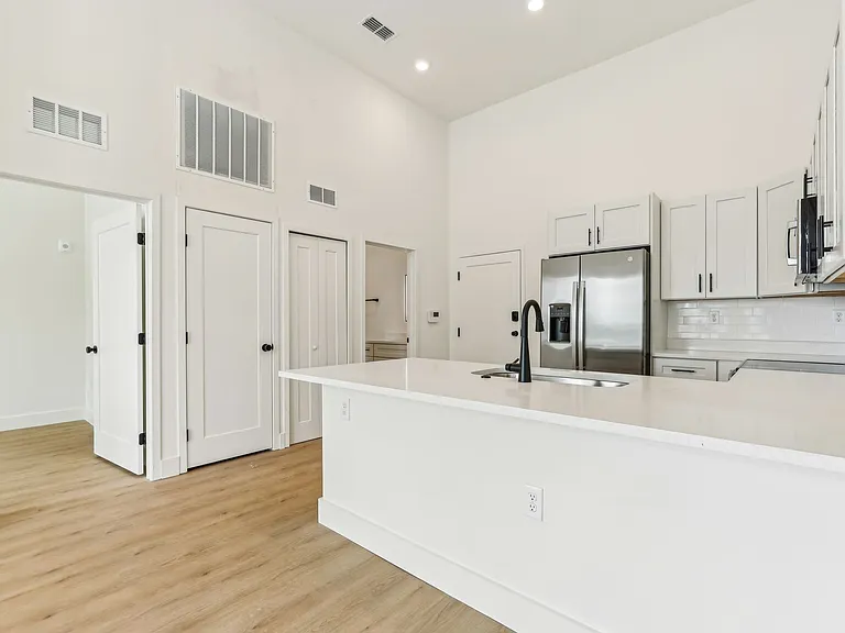 The Milk Stacks: Boutique Luxury Living in Downtown Orlando's Milk District — Photo 105
