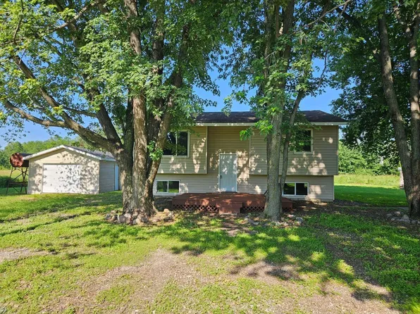 16687 110th Ave, Milaca, MN 56353