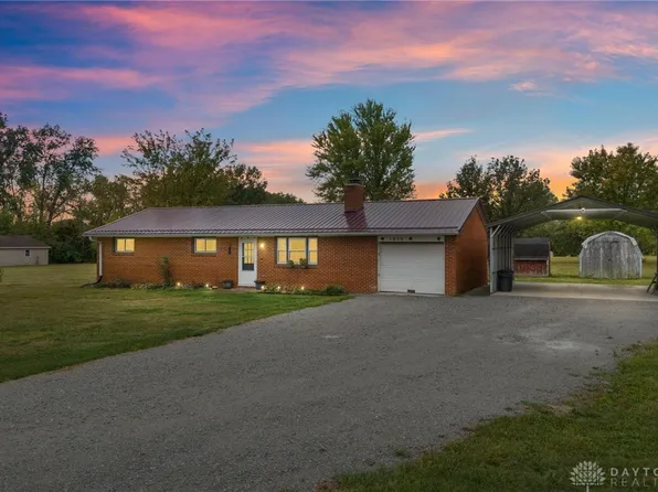 1056 Macedonia Rd, Blanchester, OH 45107