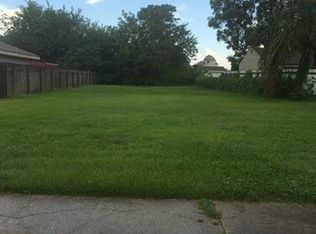 707 N Derbigny St, Chalmette, LA 70043