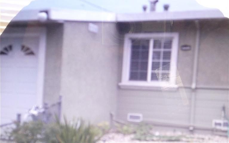 1st image of 26339 Underwood Ave