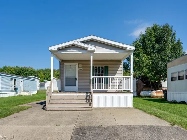 6409 Linda Ln, Ravenna, OH 44266