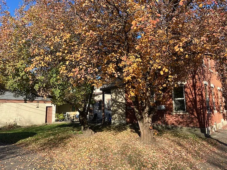 S 3rd 929 & 937 MLR — Photo 9