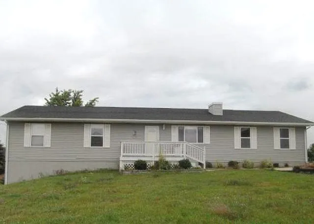 3135 Faussett Rd photo 1