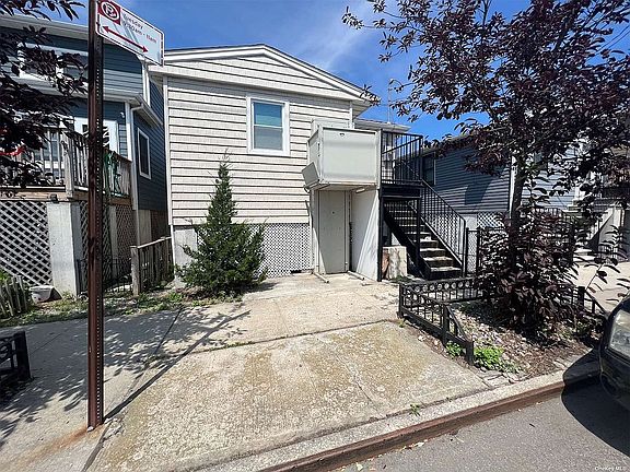 2nd image of 1115 Cross Bay Blvd