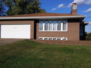 26 Manor Rd, Donora, PA 15033