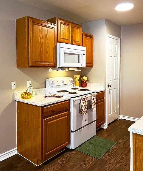 5515 W Loop 281 — Photo 28