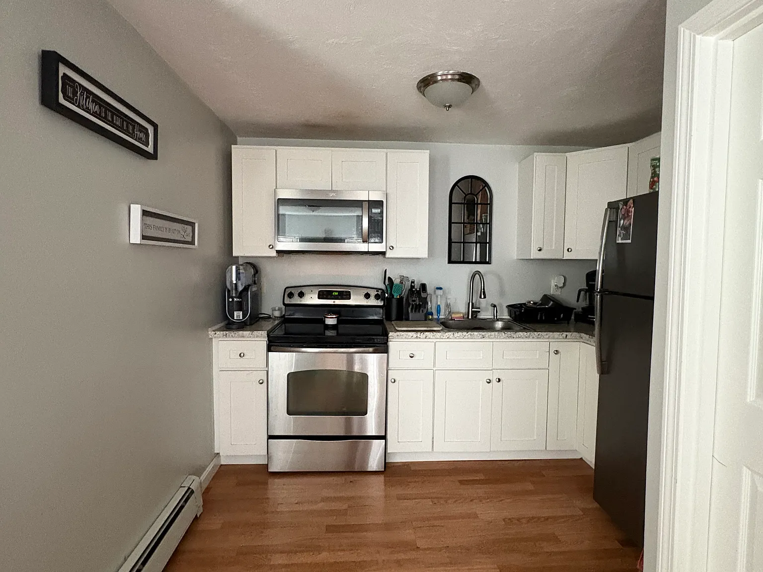 2 bed, $1,900 — Photo 2