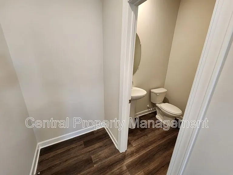 628 Orsman Trl — Photo 9