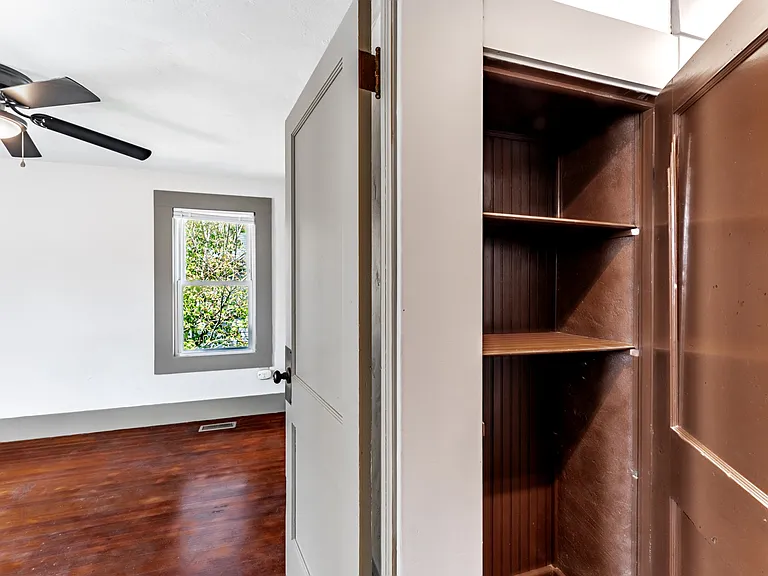 210 Dewey St — Photo 19