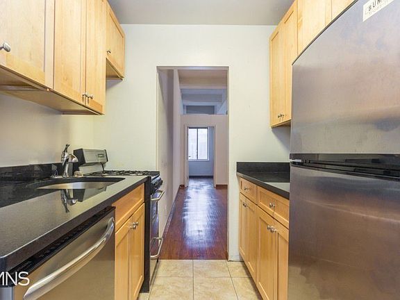 3rd image of 31 E 31st St #A6c