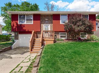 2105 Sanford Ave, New Lenox, IL 60451