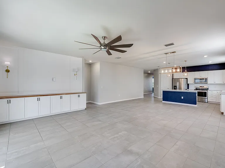 16000 Palmetto Prairie Dr — Photo 2