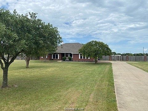1st image of 3532 N Country Dr