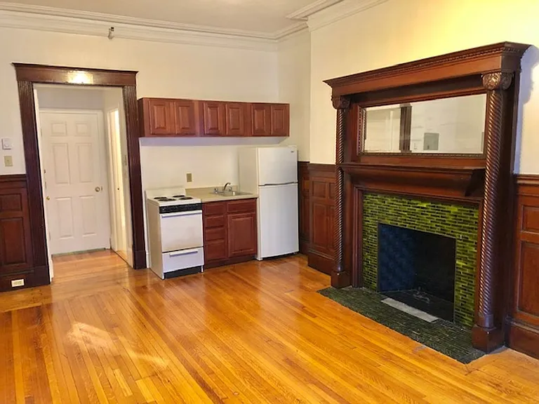 1077 Beacon St #2 — Photo 8