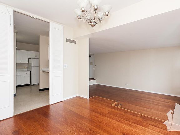 3rd image of 3200 N Lake Shore Dr APT 2608