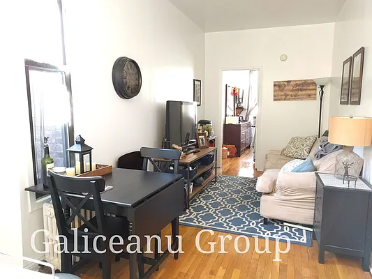 Rented by Lexington Real Estate Group | media 14