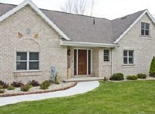 2071 South Rd, Brussels, WI 54204