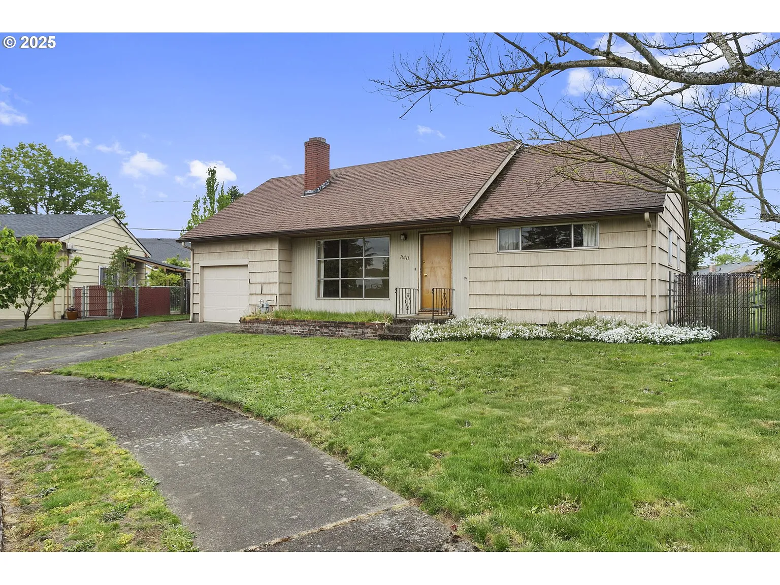 16711 SE Alder Ct photo 1