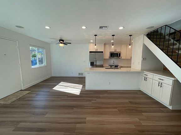5th image of 240 Watson Dr APT 2
