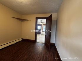 172 College Ave, Waterville, ME